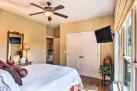 Center Hill Lake Rental: Steps to Hurricane Marina - 3-Star