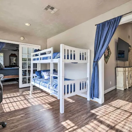 Canyon Lake Home Hill Country and Water Views!