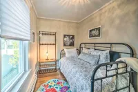 Family-Friendly Glens Falls Home w/ Sun Porch - Bintang 3