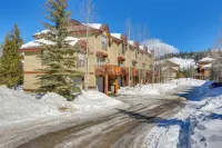Airy Winter Park Gem w/ Private Outdoor Hot Tub! - Wifi