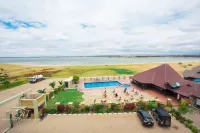 Regency Hotel & Resort - Singida - parking