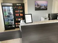 西雅圖塔科馬機場超值旅館 得梅因住宿飯店
