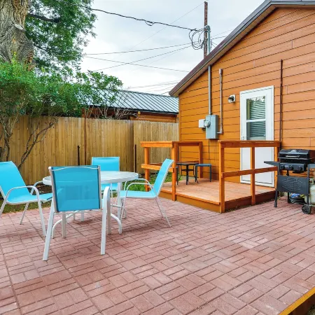 Quaint Cody Cottage w/ Grill: Walk to Downtown!