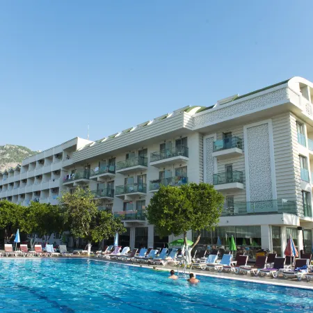 Selcukhan Hotel Отели рядом с достопримечательностью «Пляж Бельдиби»