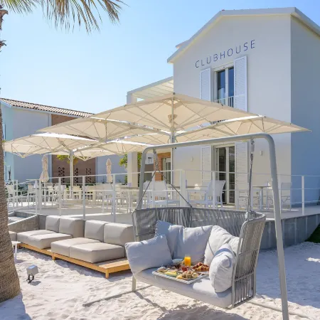 Pareus Beach Resort
