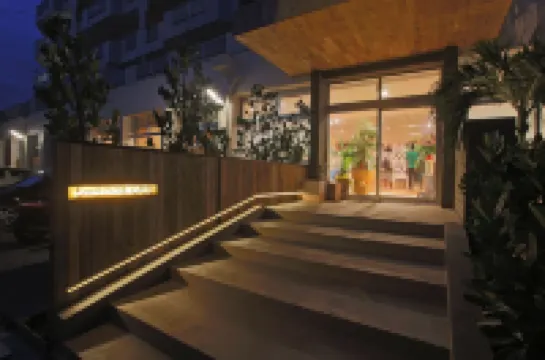 石垣島美麗心靈民宿 鄰近八重山博物館的酒店