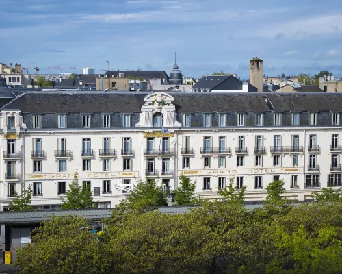Le Grand Hotel Hotels in Tours