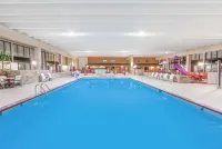 Ramada by Wyndham Grayling Hotel & Conference Center
