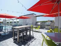 Home2 Suites by Hilton Santa Rosa Beach - piscina
