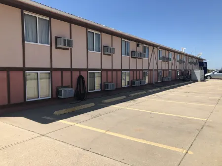 Executive Inn Отели в г. Макферсон