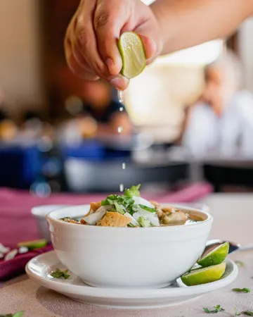 Hotel Siesta Real Отели рядом с достопримечательностью «COMPUERTA SHARP»