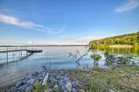 Quiet Cabin Retreat on 30 Acres Near Kentucky Lake - chambre d’hôtes