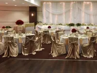 Four Points by Sheraton Winnipeg South Hotels near Fort Gary