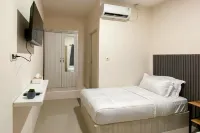 RedDoorz Syariah near RS Awal Bros Panam Pekanbaru Hotel di Tuah Karya