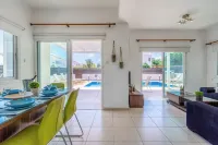Casa Yasmina-3-Bedroom Villa in Protaras