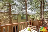 Spacious Retreat < 3 Mi to Downtown Flagstaff! - شقق