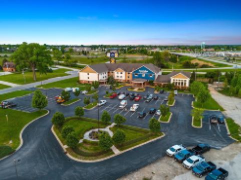 AmericInn by Wyndham Green Bay East