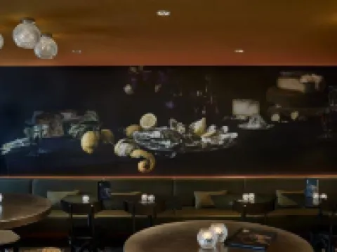 라 코우로네 오텔 레스토랑