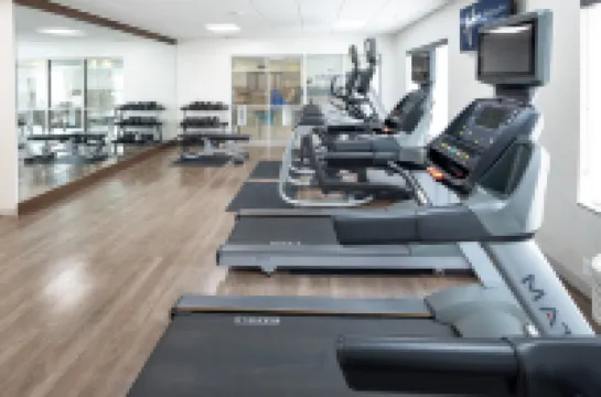 Holiday Inn Express & Suites CHICAGO WEST - ST CHARLES by IHG