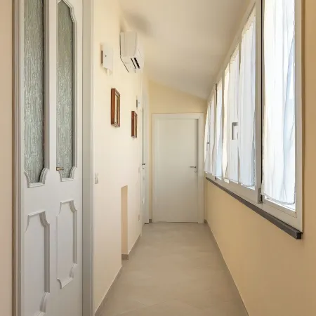 De Vivo Realty - Limoncello&Nocillo Apartments