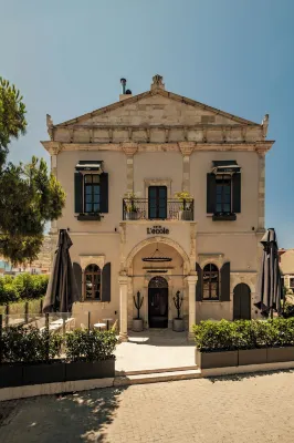 Lecole Hotel by Cityloft Hotels in Cumhuriyet Mahallesi