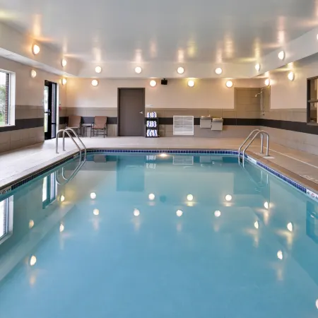 Holiday Inn Express & Suites EMPORIA NORTHWEST by IHG
