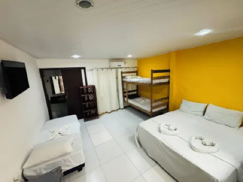 Piratas Do Morro Pousada & Hostel Hoteles en 