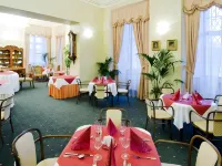Château Liblice - Breakfast