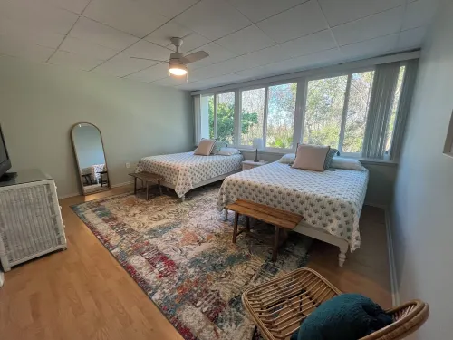 Family Friendly Condo minutes to beach w/ large pool and private outdoor space.