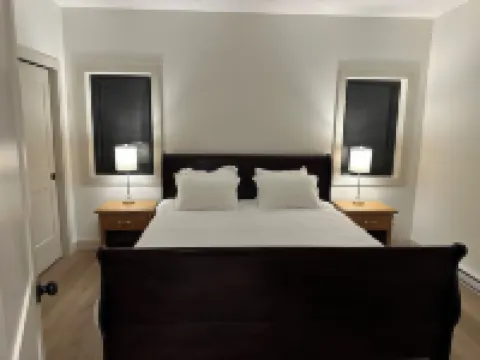 A Cozy town house with great location At  Apex Mountain