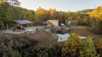 Secluded Mountain Getaway - 1 Cozy Tiny Home with SPECTACULAR views