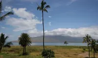 Hidden Gem! 1 Bed/Bath Ocean/Beachfront - Exceptional Condo in Kihei