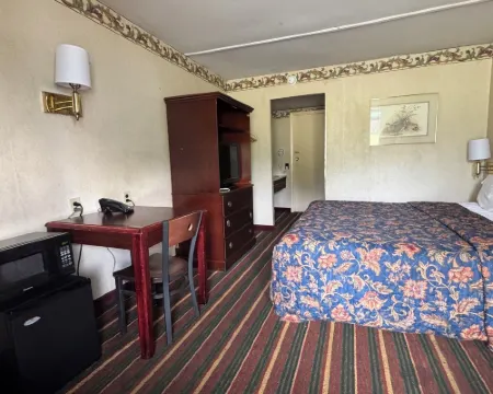 โรดเวย์ อินน์ ดันมอร์ โรงแรมในDunmore