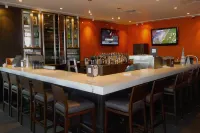 Niagara Falls Marriott on The Falls - ที่มีบาร์