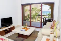 Faro 204: Nice apartment with ocean view, steps away from 5th Av.