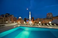 Sheraton Indianapolis City Centre Hotel - Pools