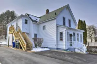 Cozy Getaway - 10 Miles to Mount Wachusett Skiing! Отели рядом с достопримечательностью «Commuter Rail Station, Leominster»