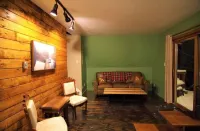 Lake George Chalet - The Pines Chickadee #29