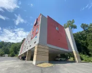 Red Roof Inn Pittsburgh - McKnight Rd Hotels in Allegheny County