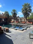 Crazy Bear Beaconsfield - piscina