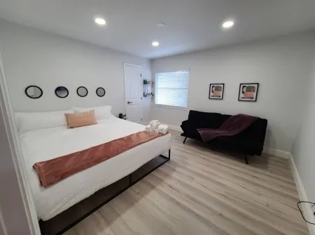 Private Pool and Sunny Patio Retreat - Chic Spacious Oasis