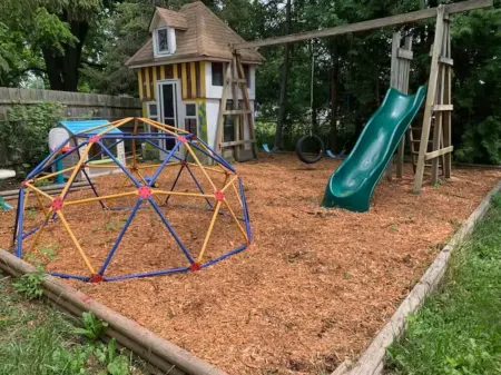 Charming 3-bedroom home in Mt Pleasant near colleges, Casino and children parks