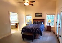 Mountain escape at luxury Monarch house Shaver Lake less than 5 minutes to lake