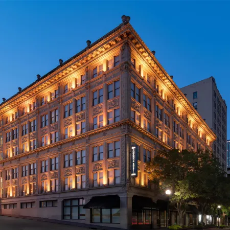 Homewood Suites by Hilton Nashville-Downtown Отели рядом с достопримечательностью «Аудитория Риман»