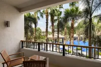 Dusit Thani LakeView Cairo - Romantic