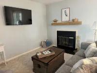 Cozy 2-bedroom townhome in charming Bethany Beach with AC, WiFi, community pool