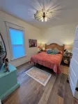 Charming Vintage Retreat in the Heart of Anaconda.