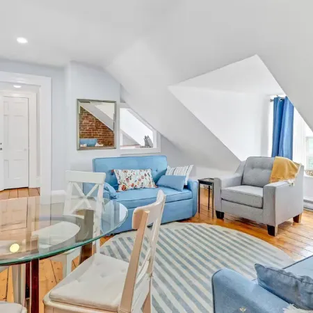 Historic Loft Best DT Location. Unit 3 5139