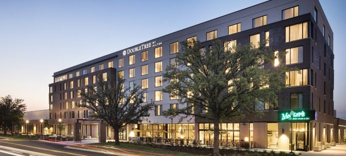 DoubleTree by Hilton Greeley at Lincoln Park Hotels in Weld County