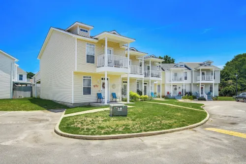 Walk to Beach: Gulfport Retreat w/ Patio - en bord de mer